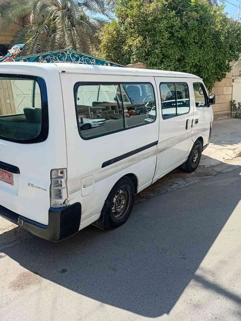 نيسان اورفان للبيع موديل 2009 مكلف بلنشر تفاصيل أكثر ***********
