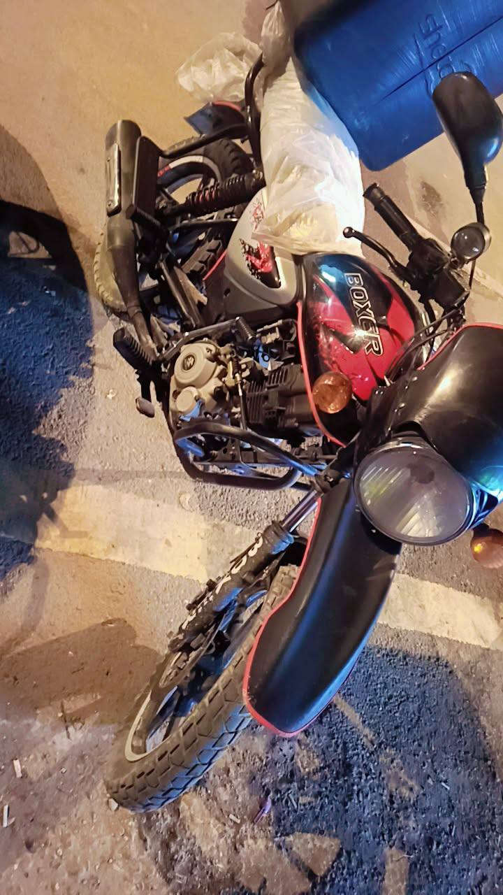 دراجة بوكسر 23 وعشرين البيع اوراق كاملة مكاني بغداد جسر ديالي *********** بية وتساب 🤍
