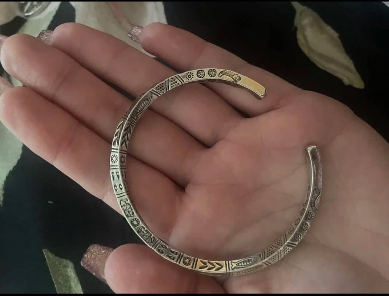 مختوم 925
السعر 20


**إذا كنت صاحب هذا الإعلان وتريد حذفه لأي سبب، رجاءا أرسل رسالة إلى الدعم الفني**