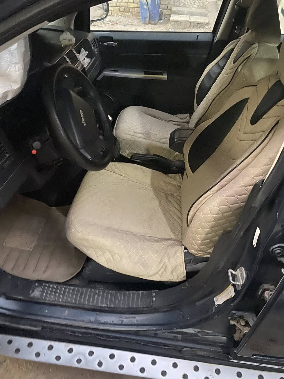 جيب كومبارس موديل 2008 ضفيرة جديدة صدر. جديد باتري جديد تخم تاير ما بيه أي نقص باسمي تحويل مباشر شاشة داخله نضيف بغداد مدينة الصدر ***********
