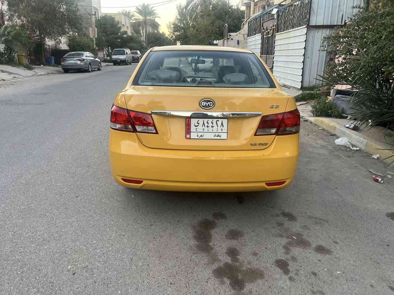 السلام عليكم بي واي دي ٢٠١٣ للبيع اوامراوس السياره جاهزه كيرومكينه مكفولات صدر جديد هيئه مصفره جاهزه من كلشي السعر ٤٥ وبيها مجال مكان بغداد الحريه للاتصال ***********
