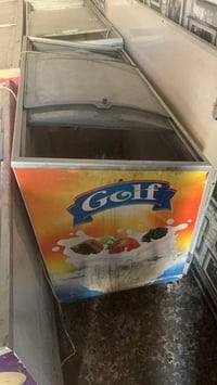 عارضات بطحيه عدد 2 البيع نضيفه مابيه شي.      السعر الوحد300بيه مجال ب...