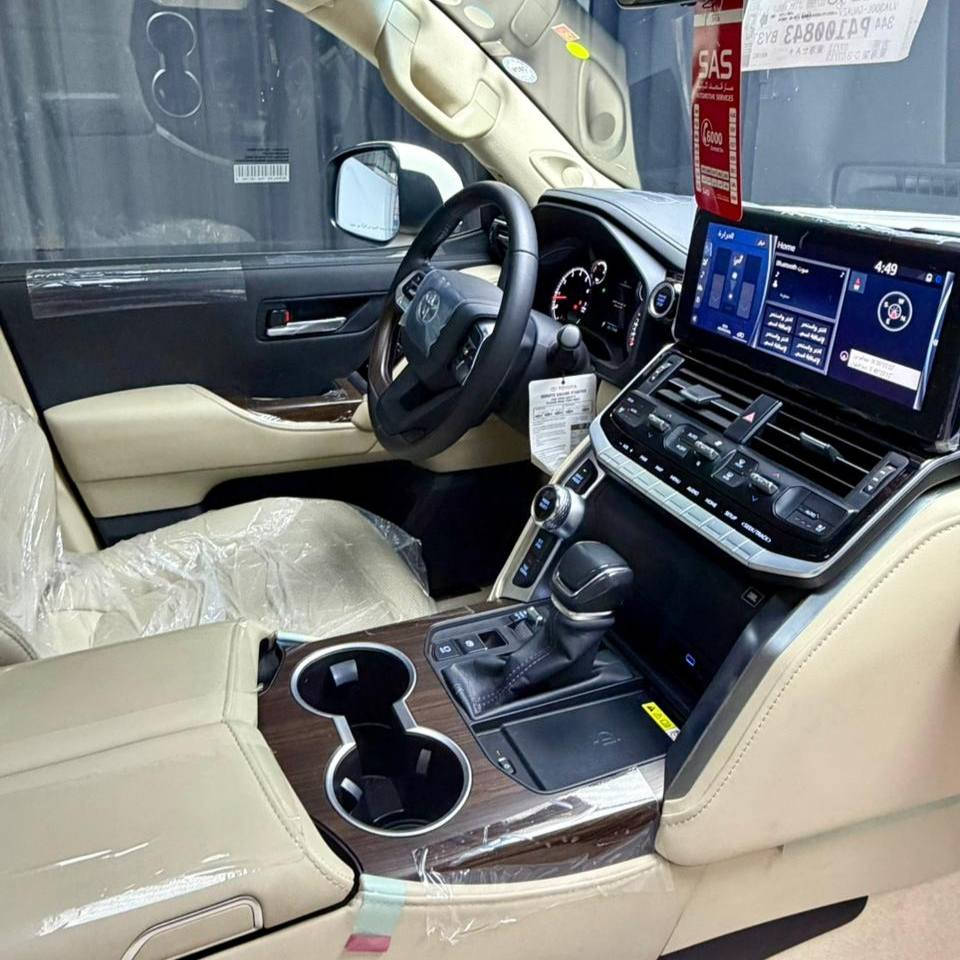 تويوتا لاندكروزر 2023 مواصفات GXR Plus – توين توربو، قير عادي
وارد شركة جيهان
ماشية فقط 31 ألف كم
كامل PPF
الضمان: 3 سنوات أو 100 ألف كم من الشركة
السنوية والبيئة والمحرك جديدة
ضربة لضربة بشرط، لا توجد أي فتحات أو صدمات
مواصفات داخلية وخارجية:
مقاعد جلد أمامية وخلفية
تبريد وتسخين المقاعد
شاشة سيستيم
صندوق كهرباء، أوتو هولد، بنش، كاميرا
دعسات، ثلاجة مركزية، سلاجة
5 أوضاع بريك مع بصمة لمقاعد الخلف
مواصفات كهرباء كاملة وقوية جداً

🟦 السعر  _ الطلب في التعليقات سيأتي إليك مباشرة 
                  فقط على الصفحة مو على كروب

القير والمكينة وجميع الأجزاء بشرط
السيارة على دهان الشركة الأصلي
المكينة 6 سلندر توين توربو
باسمي شخصياً

رقم المالك:
*********** – واتساب
