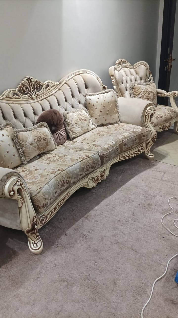 تخم زان ملكي 10مقاعد طبله وسطيه أخو الجديد مكان الكراده سعره مناسب للتواصل ***********
