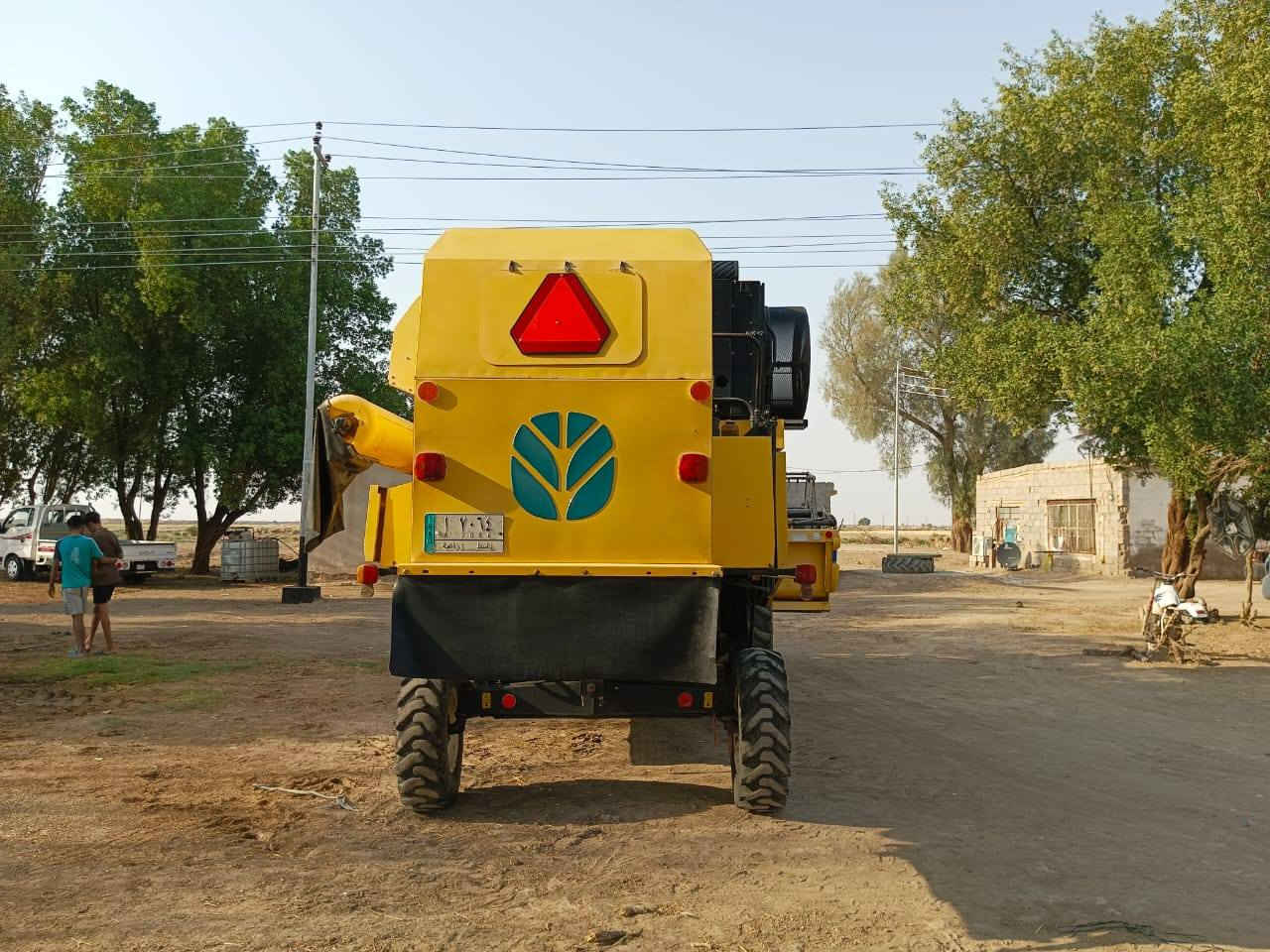 حاصده البيع اربعه بلم مديل 2012 مكفوله من الحيم عاده 3500 جديد ماملعوب بيه من محرك وكير مكفول ***********    ***********
