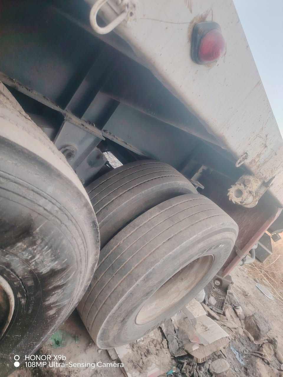 عربانه اربيه لبيع تواير جدد كهربايات كلها شقاله طول 13 /60  مكانها موصل شراي اتصل ما متواجد عل فيس***********
***********
***********
