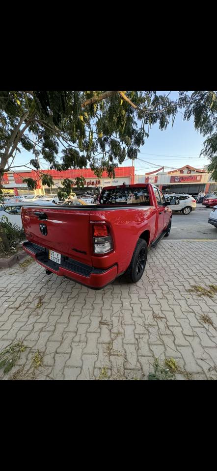 🌹🌹تحية طيبة🌹🌹
دوج رام 2023 بك هورن 
مكينة V6 3600 
صور الحادث مرفقة 
صبغ جاملغ وحافة البنيد وحافة الباب
مكينة كير مكفول 
السعر اكتب رقم 1 بلتعليقات 
مكاني بغداد 
***********
