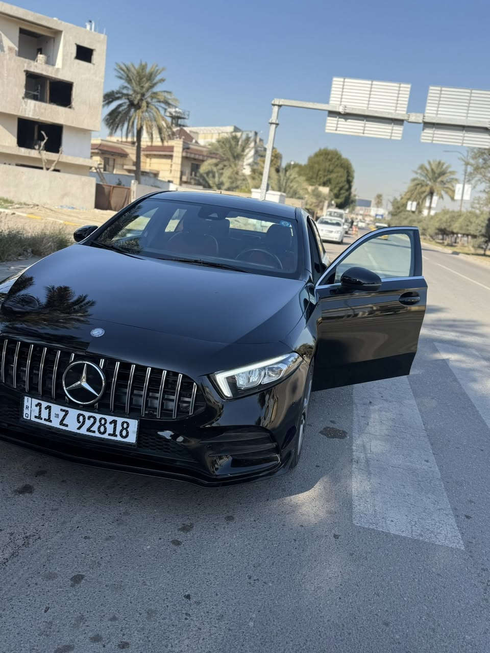 السلام عليكم 
مارسيدس موديل 2022 
فئه A250 هايبرد بلكن 
3 انظمه شحن بانزين هايبرد محرك 1.400 تيربو 
خليجي بيها دعاميه صبغ فقط 
بدون شاصي بدون لغد مكفوله 
السياره ماشيه 17.000 كيلو متر 
مواصفاتها غنيه عن التعريف 
سقف بانراما 
شاحنتها بيها موجوده 
مرقمه باسمي 
السعر 24.300$ 
للاستفسار: ***********
