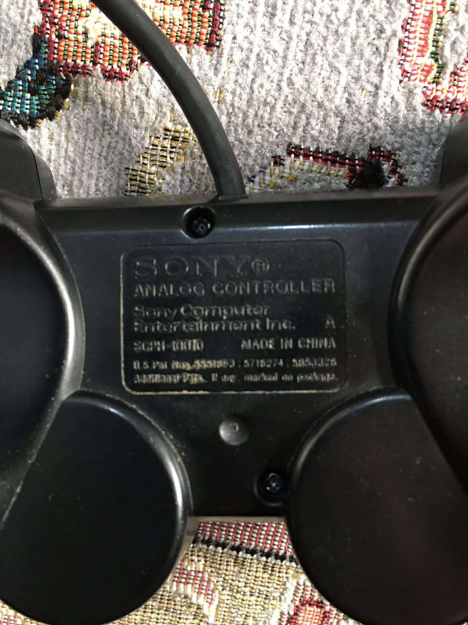 السلام عليكم بلي ٢ اوروبي يشغل ياباني و امريكي و اوروبي
مع ١٢ قرص كامل الملحقات الاصليه من المحوله والكيبل مالصوره واليده كله من شركه سوني اصلي للبيع او للمراوس مكاني السليمانية ماعندي توصيل رقمي ***********
