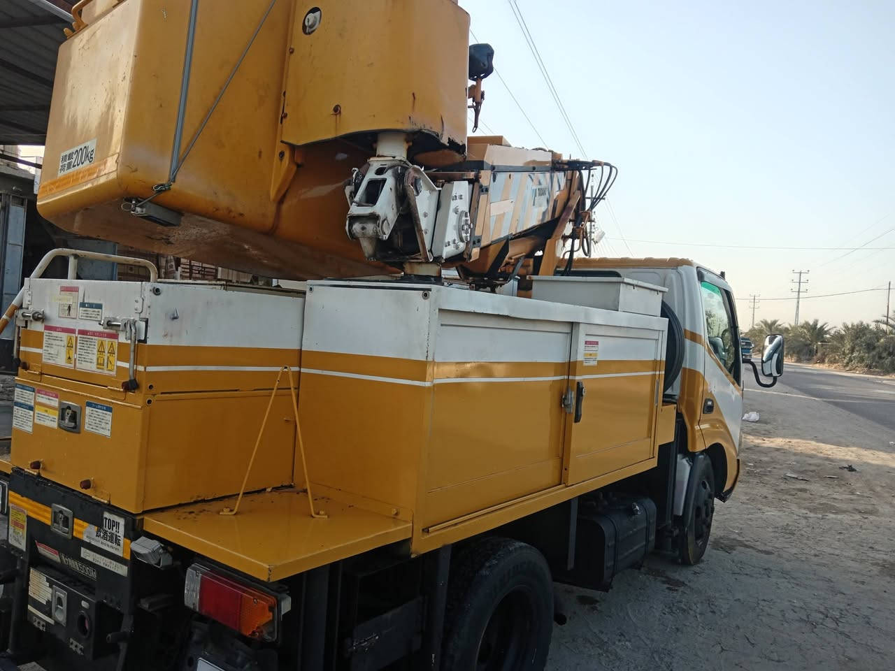 باسكت 12متر دخول جديد تحكم كهرباء هيدروليك العنوان كربلاء ***********
