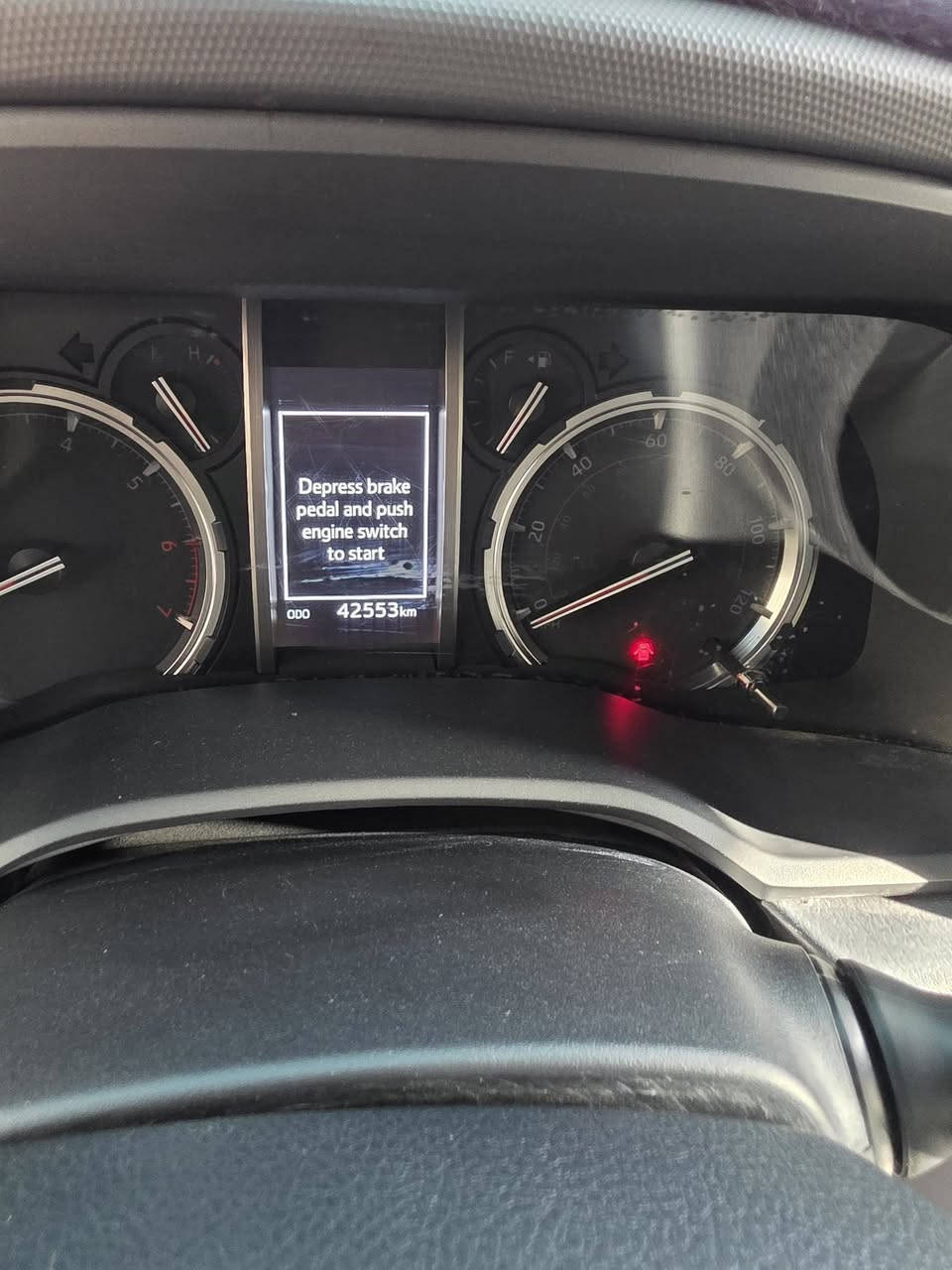 السلام عليكم
للبيع تويوتا فوررنر موديل 2023 لمتد تو ويل
 ماشية 42.553 كم
  وقابله للزيادة 7 راكب حادث موضح بالصور كفالة من الصبغ عدا الدعاميه الاماميه السعر 36.500$ وبيهة مجال وأي استفسار هذا رقمي ***********
