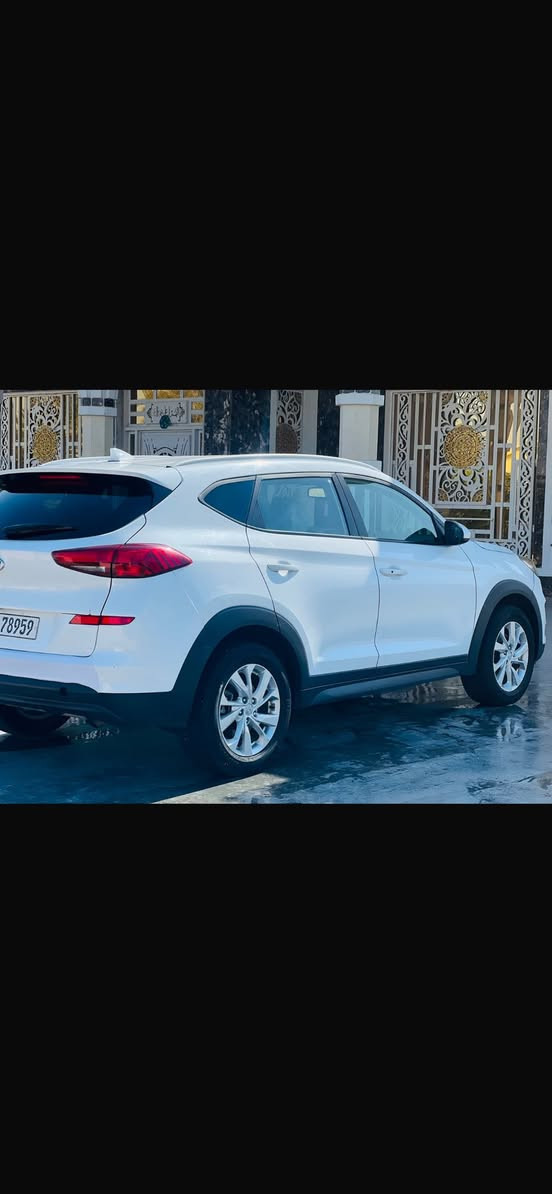 يا الله سلام عليكم
لبيع توسان موديل 2021. أمريكيه 

السياره بيهة بس البنيد مصبوغ الباقي مكفول  

السياره فول مواصفات ما عده الفتحه بصمت أبواب 

كشن كهرباء سايد بريك دكمه بصمه تشغيل 

مري شفط حساسات كأمره بعد هواي مواصفات 

السياره رقم بغداد بسمي تحويل مباشر 
العنوان تقاطع النهروان بنفس التقاطع 
الستفسار. ***********
