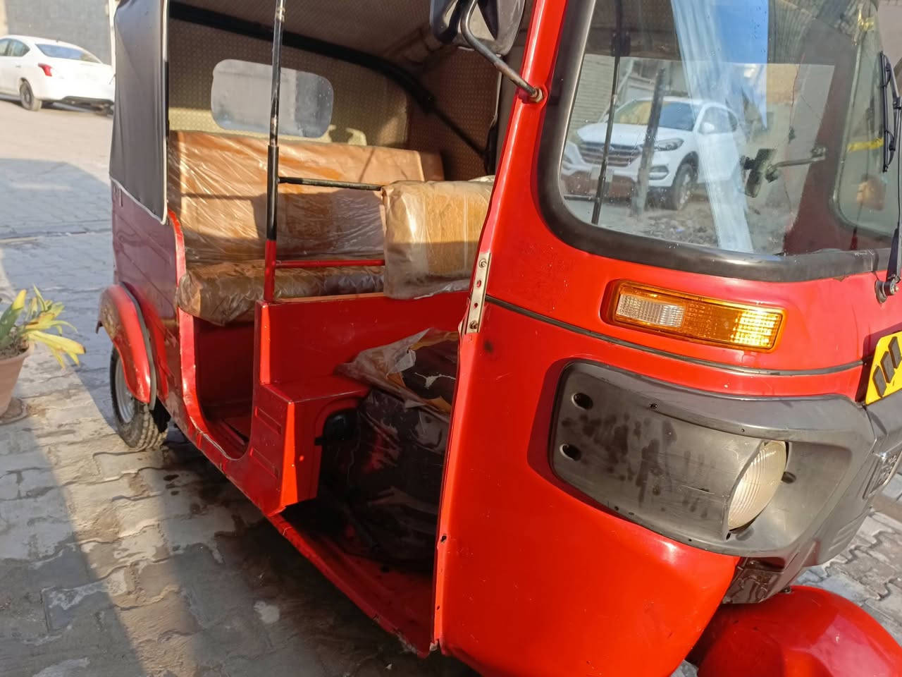 سلام عليكم تكتك للبيع موديل 2018 شهر 11 مرقم بسمي تحويل ثاني يوم كاملة ما بيهة نقص اكفلها لا تنقيص و لا تبخير سعر 5400 بيها مجال
مكاني الحرية 
***********
