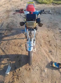 سيفان للبيع موديل ٢٤ مكاني العبارة حد الاخظر الاستفسار الاتصال على الر...