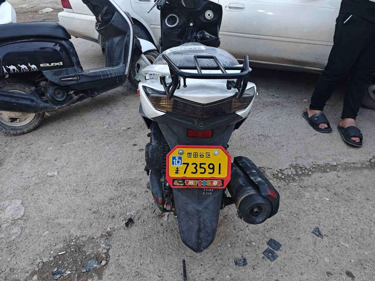 #سكنس الد دراجة جديده مثل ما واضح بصورة ماشية 43 الف السعر مليون وربع 1250
للبيع او مراوس بدراجة pcx أو بوليسي نوزل 
*********** مكاني ديالى المقدادية شهربان
