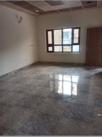 حي واسطي • مشتمل ارضي • غرفتين