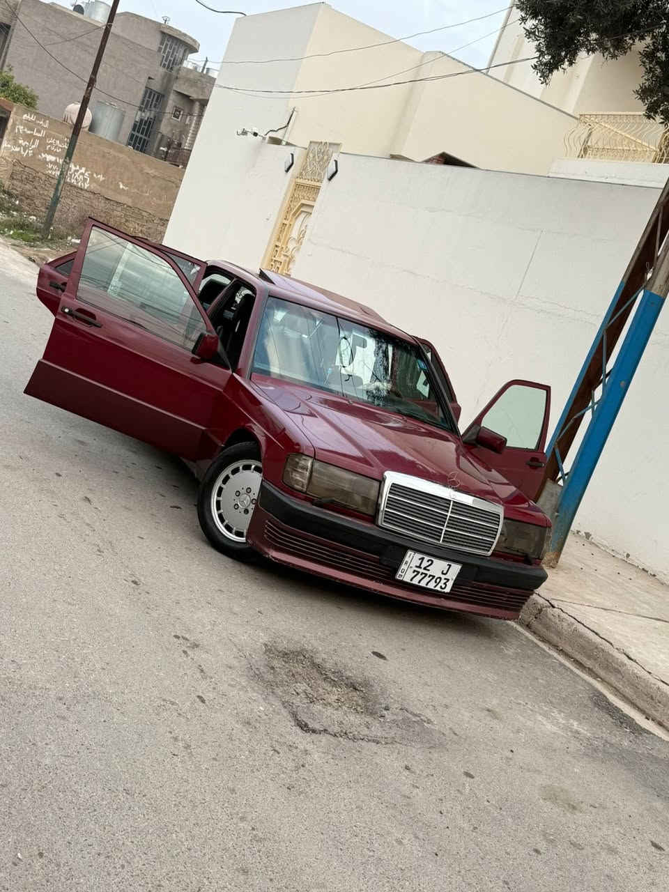 آلُـۜسـۨۚ(مكتب_أبان)ــِۖلُأمٌ ؏ـليۜـ(لبيع_وشراء_ألسيارات)ـكـۜم
🚘مارسيدس 190طيارين
🖐⬅️موديل 1989
🖐⬅️رقم نينوى مسطره 
🖐⬅️بيها كابون بانزين ⛽️
🖐⬅️محرك وكير شرط 
🖐⬅️بدون ضرر مصبوغ عام جمالي 
🖐⬅️شرط التحويل 🤝
🖐⬅️السعر 55💸بيها مجال 
🚦تعال وتدلل 
العنوان.#مكتب_أبان_لبيع_وشراء_السيارات  موصل (#موصل_الجديدة قرب  #شارع_السايلو  ) 
🛑⏰ #اوقات_العمل من الساعه التاسعه صباحاً الى الساعه العاشره مساءً 
🛑ملاحظه 1️⃣يرجى الاتصال من الساعه التاسعه صباحاً الى الساعه العاشره مساءً 
🛑ملاحظه 2️⃣ التواصل عبر الرقم فقط يرجى عدم مراسلة الصفحه على الماسنجر او الاتصال على ماسنجر و عدم الاتصال او المراسله على الواتساب 
🛑ملاحظه 3️⃣بل تلفون ماكو سعر قفل تعال ودفع السعر اليعجبك 
للاتصال 
***********📱📞***********📱📞
***********
#مكتب_أبان
