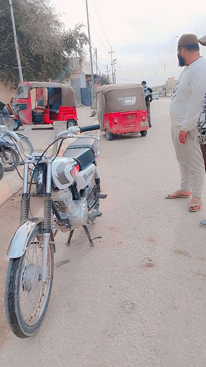 سلام عليكم حبايب كلبي دراجه جديد مديل 27 اوراق اسكنر  بيه مكينه ارابيدو   دراجه زرنكي  مكاني كربلاء امن الداخلي شارع طارق الخيكاني ***********
