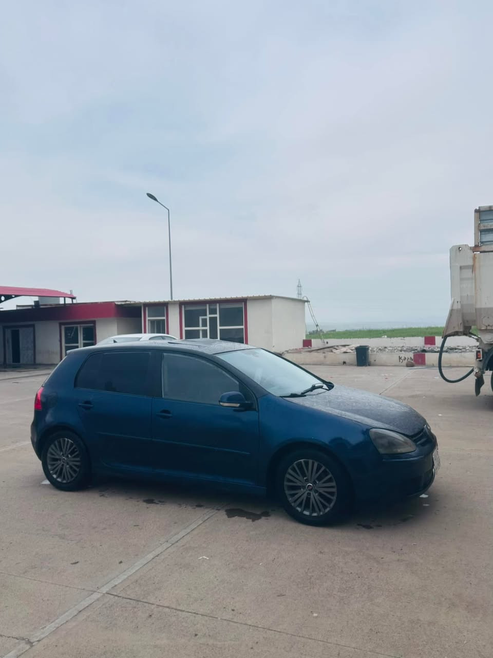 گولڤ  موديل ٢٠٠٨   رقمي ساحيب سنوي داخروا.  فول فول موسفات  تومتيك و سلات ىيبسي جام كارابا مركزي  فول فول سپورت  سعري ٤٠$ كه ميك ماجال شوين هه ولير ***********
