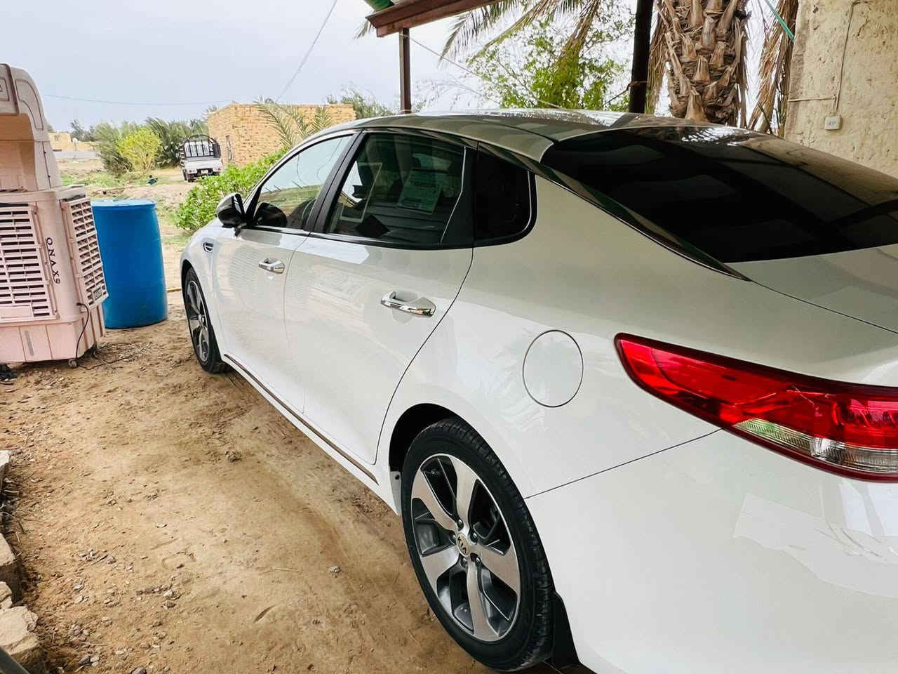 سلام عليكم سياره البيع مكفوله كفاله عامه مشيه ١٠٠الف ٢٠١٦ خليجي محرك ٢٤٠٠رقم الهاتف ***********٢
