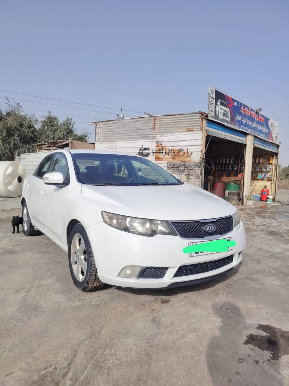 سلام عليكم 
سيراتو 11 الون ابيض مواصفات 
1-تحكمات ستيرن 
2-اشاره بالمرايا
3-ويل كب 
4-تخم تأير
5-محرك بحاله جيده
6-صبخ جاملغ الخلفي الايسر شبر بارد جاملغ الامامي وشبر بارد الباب السائق
7-صبغ دور الجاملغ الخلفي الايمن
8-رقم الماني نجف باسمي سنويه مجدده
9- السعر 85 
راسل وتس أب على الرقم ***********
