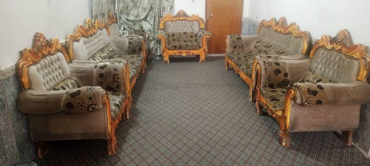 تخم صاله أو استقبال خشب للبيع
للتواصل ***********
