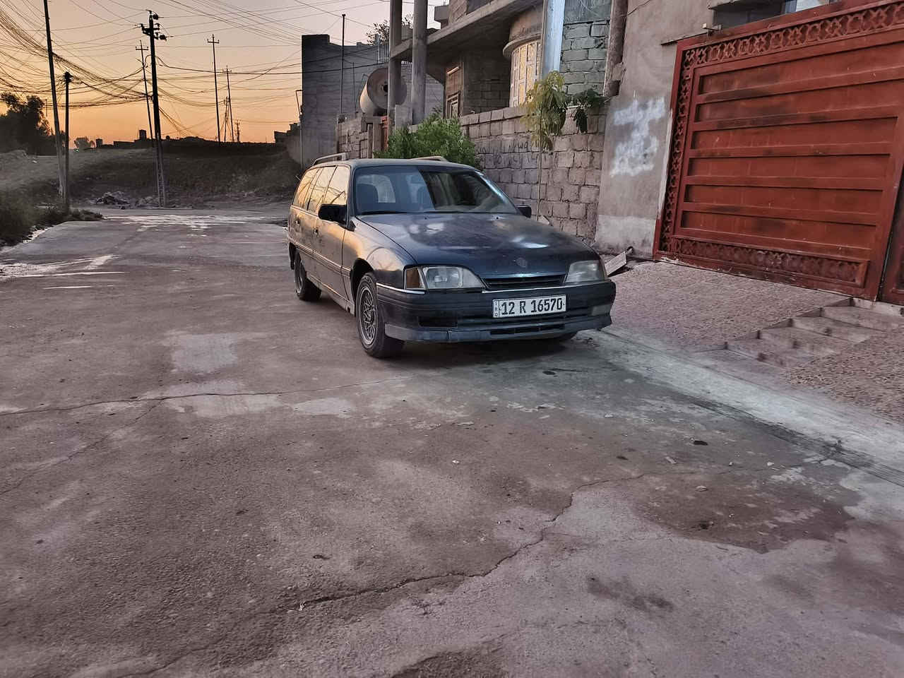 اوميكا استيشن للببع  موديل ١٩٩١ لون نيلي رقم انكليزي بسمي السعر ٣٢ورقه وبي مجال
 محرك نضيف  كير توماتيك جامات كهرب
كابون بيها 
عنوان موصل جانب الايسر 
شاري يتفضل خاص @إشارة


**إذا كنت صاحب هذا الإعلان وتريد حذفه لأي سبب، رجاءا أرسل رسالة إلى الدعم الفني**