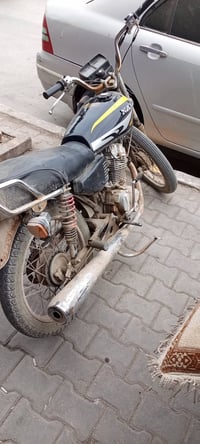 دراجه تعبانه توديك وتجيبك بس 125بيها مجال (كلك) 07777756013 رقمي