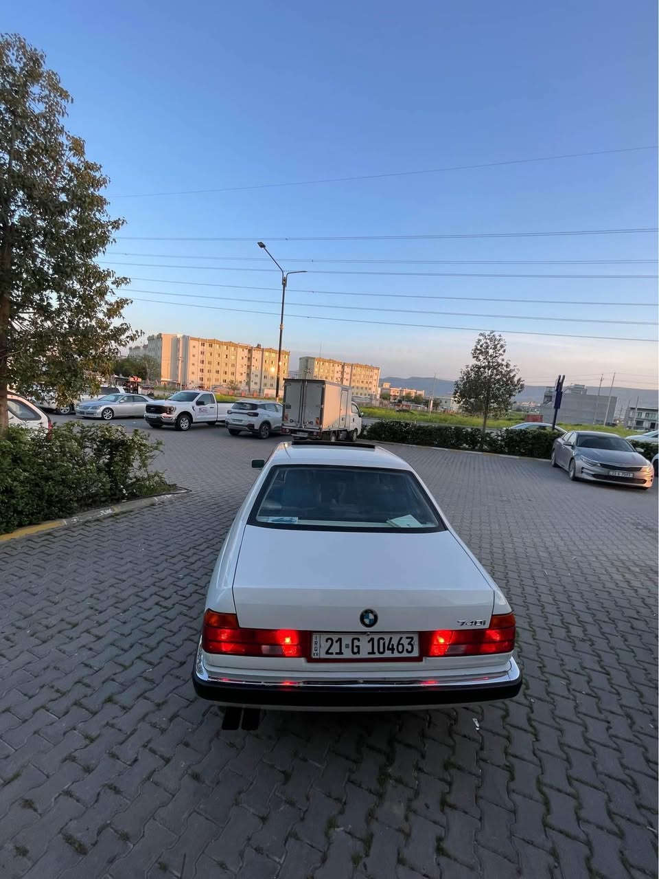 Bmw740i

سلاوی خواتان لێبێ
بیئێم ۷٤٠ گێر عادی
سلایت ٤ جام کارەبا
پێش پان ناو فۆرمیکا 
قفڵ مەرکەزی
بەرگە دەرگاو داشبڵی زۆر جوانە 
سەیارەکە زۆر زۆر  پاکە 
٤ پارچەیەکی بۆیاخە یەک دوو قرچی زۆر بەسیتی هەیە من بەحیزام دەیفرۆشم 
کامل سێرڤس کراوە پلاک و نوزل و مەسفی و کۆیل گۆراوە
هەموو گیانی ئیشەکا 
تەبرید لەسەر سویچ 
گەرمی مەزبوت 
٤ تایەی تازە
دو بەگلایتی تازەو ژێر ڕەقەمی تازەم بۆبەستوە
ساڵۆن ساکەی کامل بۆریە 
بەشەرتی هەموو شێتێ
بای58گەڵا
*********** السليمانية, العراق
