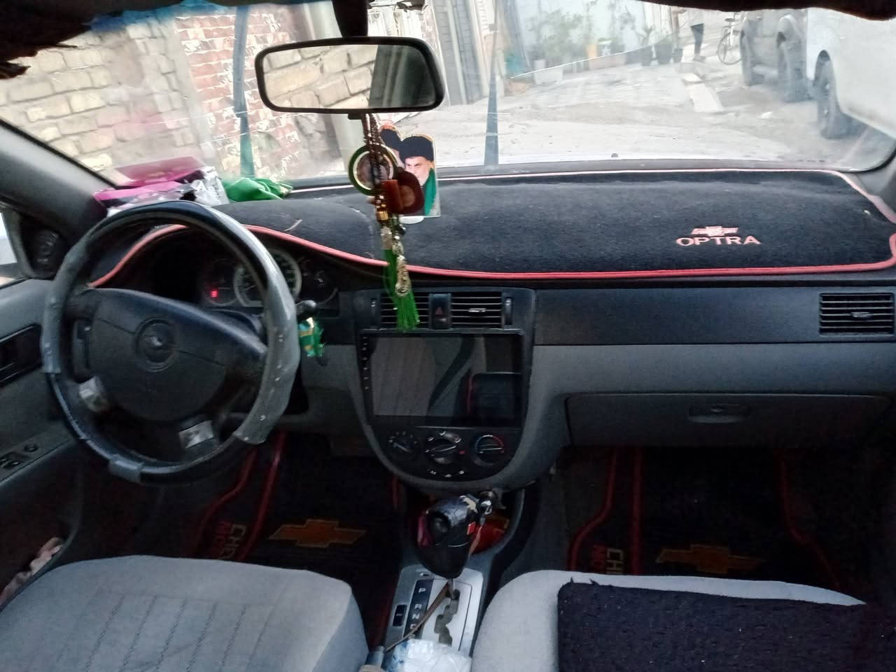 سلام عليكم سياره اوبتره خليجيه موديل ١٢ رقم بغداد  دولي  مشروع وطني    كير ومكينه كفاله بالكارتون  بيها قطعين صبغ  سياره  حداديه صدر  جديد بشرط دواخل جديده كلش  تخم تاير جديد  تحكم مري شاشه  تاب   تحكم ستيرن كهربائيات كلها شغاله جرس الانذار ١٢٠ شغال  شرط السياره احلا من صور السعر٩٠   بيها مجال بسيط جدا مكان السياره بغداد للاتصال ***********
