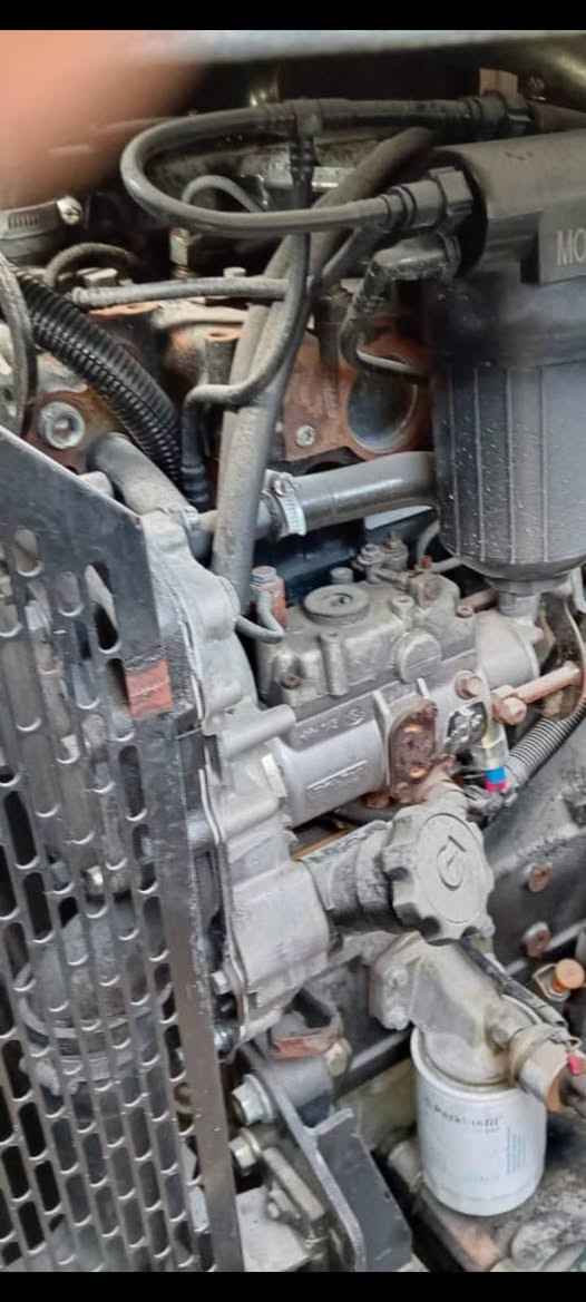 مولدة بيركنز ٦٠كيفي كاتم نظيفة جدا سيت بلادي للبيع بغداد ***********
