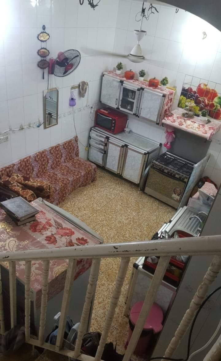 مشتمل ٥٠ متر للابجار يتكون من  طابقين في منطقة البوبيات (الفرع مقابل اسواق البرتقالة)  للايجار يتكون الطابق الارضي من( استقبال ومطبخ مفتوح على صابة وحمام) والطابق الاول ( غرفة نوم كبيرة وغرفة صغيرة فيها حمام) مبلغ الايجار (٢٥٠) الف في الشهر
للاستفسار والتواصل على الرقم ***********
