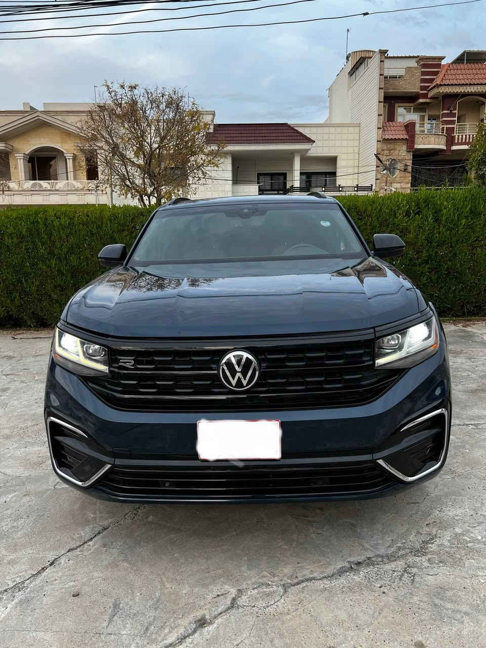 أطلس كروس سبورت موديل ٢٠٢٣ مواصفات SEL R-line blak محرك ٦ سلندر ٥ راكب ماشية ٣١ الف داخل بيجي بدون صبغ بدون ايرباك مكانين صغير تعديل فقط صورة حادث موجود فول فول بانوراما فور ويل داخل ليد رادارات وحساس أمامي وجانبي وخلفي سعر ٢٩٥ ورقة مكان السيارة اربيل *********** واتس آب *********** كورك
