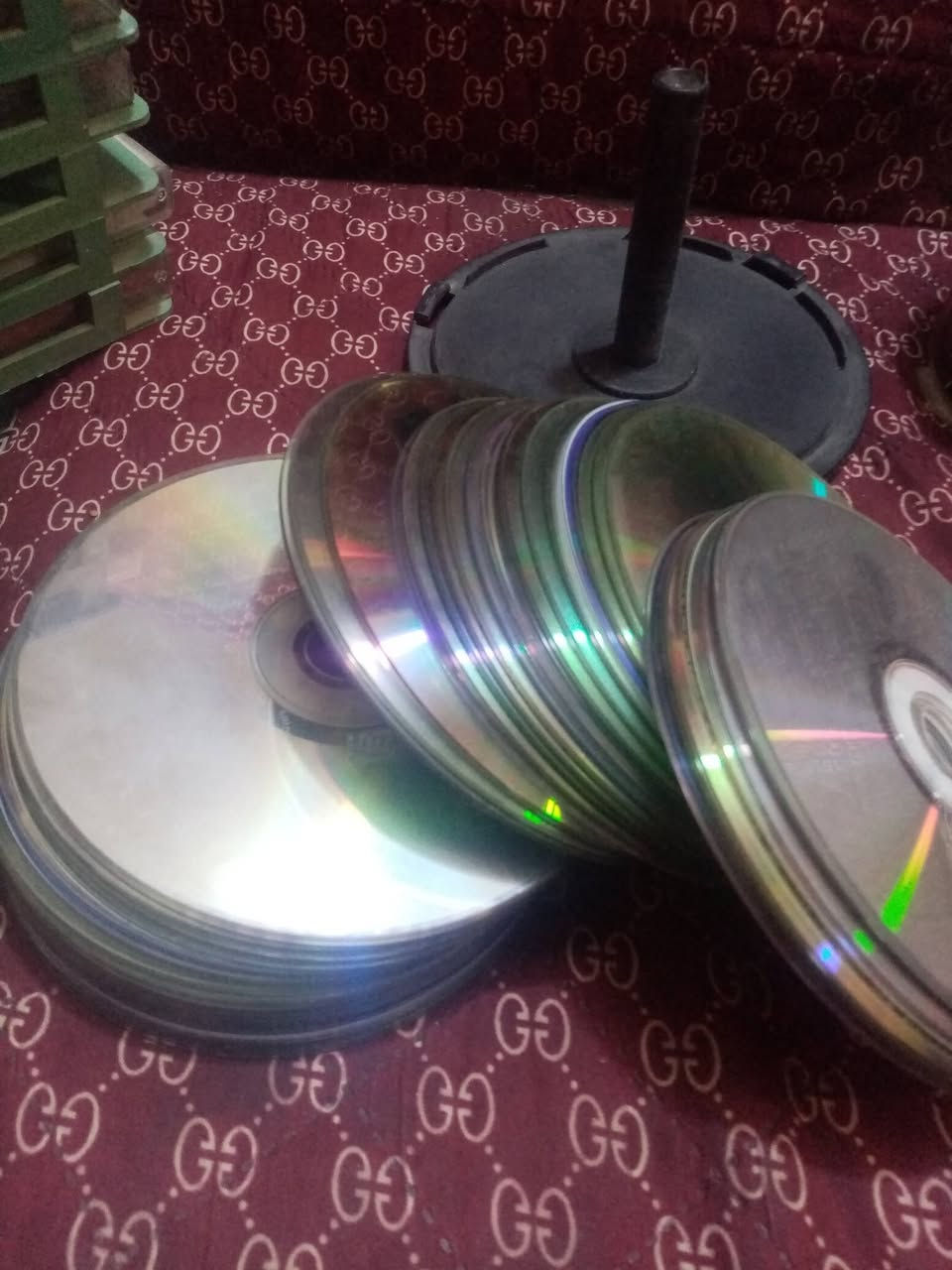 السلام عليكم عندي كاسيتات نظيفه أقراص CD  CD D للبيع


**إذا كنت صاحب هذا الإعلان وتريد حذفه لأي سبب، رجاءا أرسل رسالة إلى الدعم الفني**