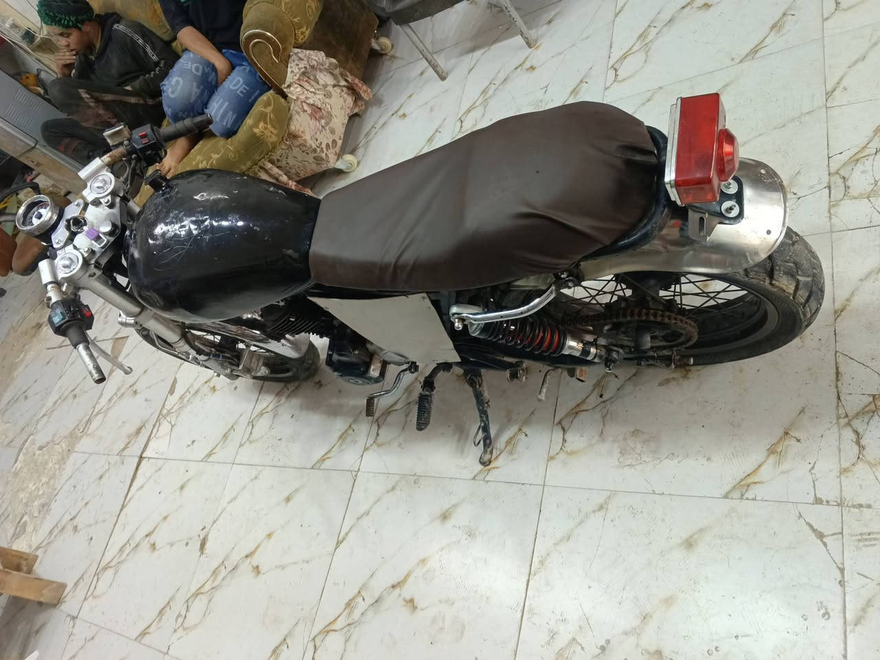 السلام عليكم دراجه خمسه گير
من رخصه ادمن الكروب المحترم 
امريكي كلش حلوه احلى من الصور 

كله شغال كهربائيات سلف

امريكي امريكي كلك مال مزاد مال مزاد 

ملك الدراجات اني جميع الدراجات موجوده 

مزاد اربيل مزاد اربيل واحد كوفه اني 😂

السعر 400 وبيها مجال دراجه كلش حلوه 

امريكي امريكي الشكل الهمزة شكل الهمزة 

عنوان كوفه

***********
