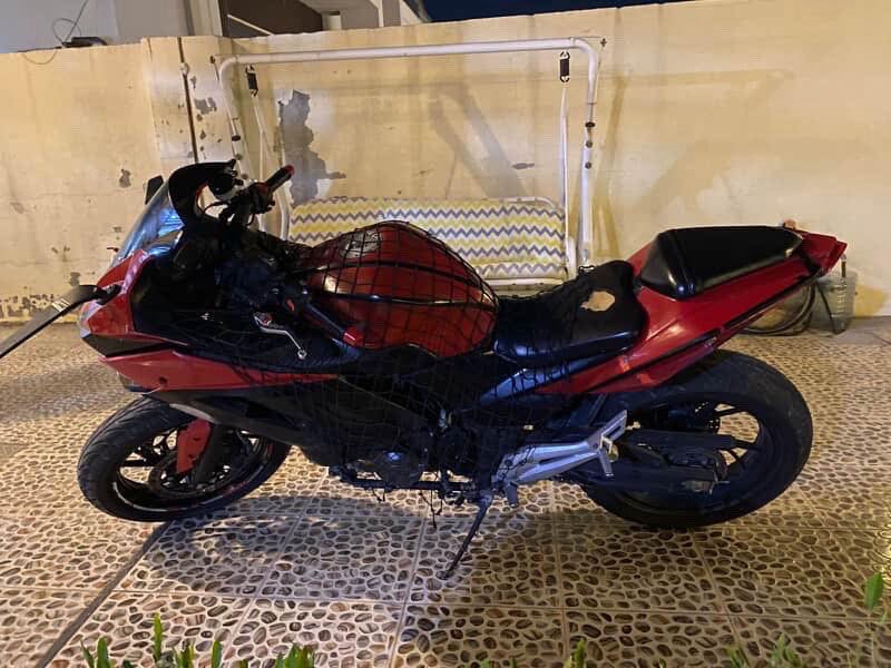 فرخ BMWموديل2025سيسي300كزوز رياضي طلقات شراره دراجه نضافه فول سعر 18ومجال رقم ***********
