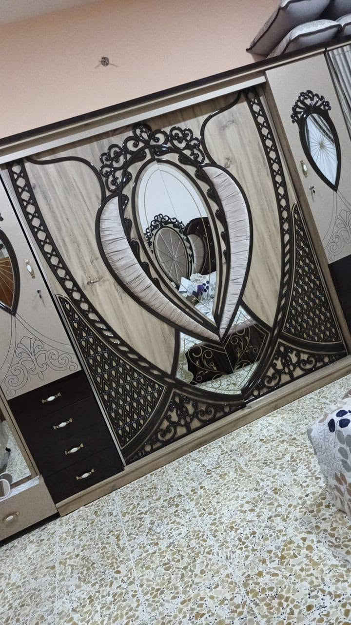 توجد غرفه نوم تركيه جديدة استخدام قليل
نضافه فول تتكون من 7قطع العنوان فلوجه تقاطع السلام طريق السياحيه السعرمليون 
الاتصال ***********
