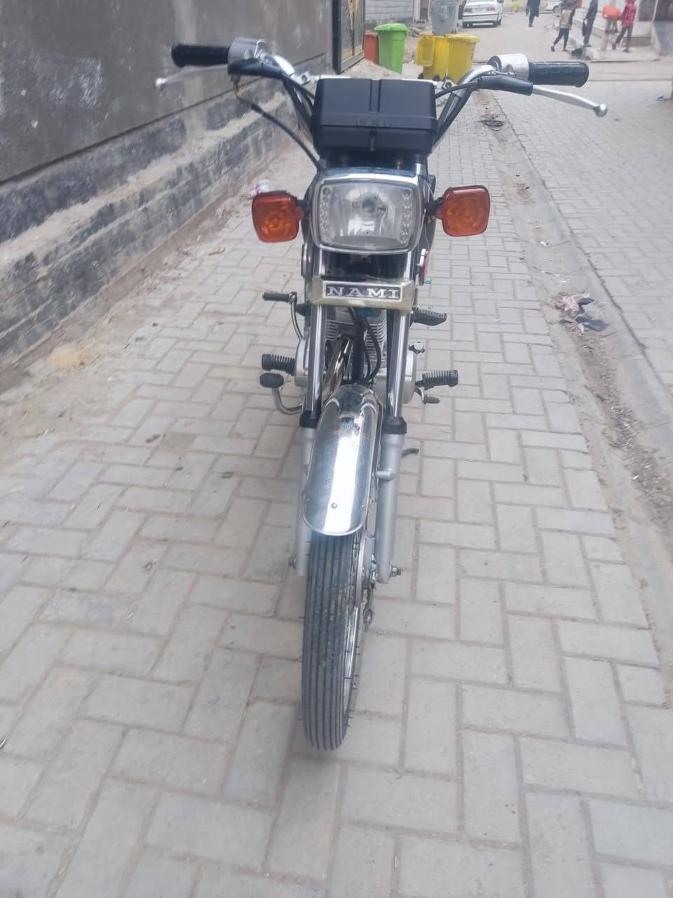 سلام عليكم دراجه نامه شلامجه للبيع ما مفتوحه كلشي شعقال كهربيات اشاير مكيته توه طاحت  وراقه ضايعه مكفوله من سرقه مديل 2025 مكاني البصره قضاء الدير رقمي*********** سعر 900
