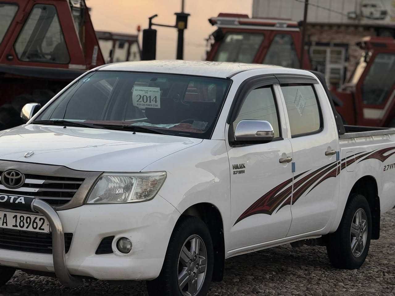 سلام عليكم
تيوتا ناصي موديل 2014
للبيع او مراوس حسب القناعه
شاصي 19
رقم بغداد الجديد
مكفوله من الصبغ والتبديل 
تخم تاير
كير عادي
محرك بانزين
المكان واسط الزبيدية 
للاتصال ***********
‭0782 355 1116‬
