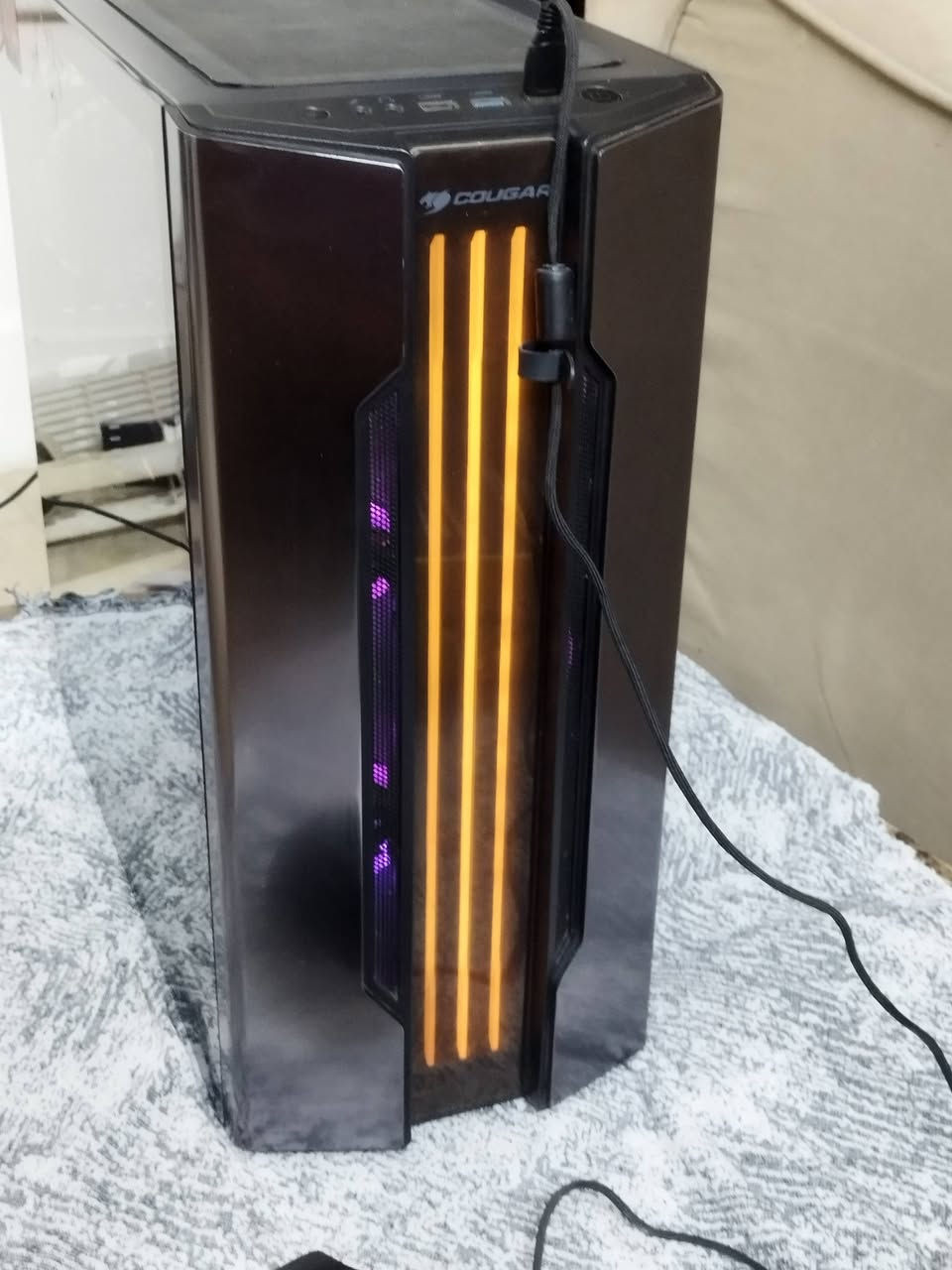 للبيع pc 
CPU  Intel Core i5-12400
GPU  RTX AORUS 3060 12G 3FANS
M.B   B650 Gigabyte D4
RAM  16 3200H VENGEANCE RGB
SSD  1TB SAMSUNG 
ALO  240MM ANTEC
مع الكيس يحتوي على /
كيبورد Redragon 
ماوس اترك شارك x11
مايك من شركة maono
جميع قطع الكمبيوتر ماركة معروفة ،
التواصل على *********** واتس اب  او  مانزنجر فقط
