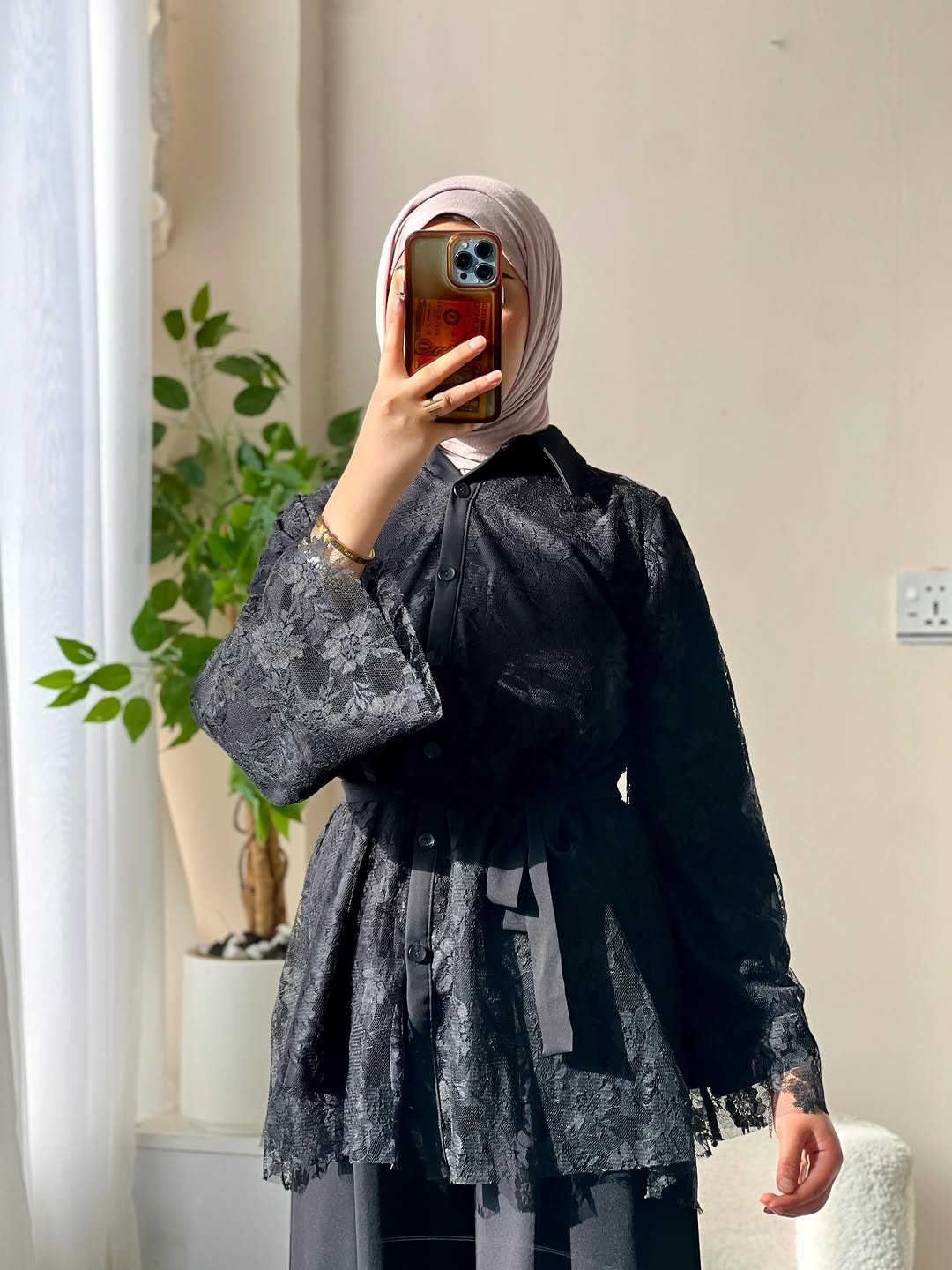 ⁨	⁨	⁨	⁨	⁨	⁨	⁨	إطلالة ناعمة وفخمة بنفس الوقت ✨🤍 
طقم بتصميم أنيق وتفاصيل دانتيل راقية يعطي لمسة أنوثة مميزة تناسب المناسبات والخروجات

#السعر 65 
#قياسات 38-40-42-44-46
#كيلوت خصر لاستيك 
متوفر الآن بعدد محدود 🌸⁩⁩⁩⁩⁩⁩⁩


**إذا كنت صاحب هذا الإعلان وتريد حذفه لأي سبب، رجاءا أرسل رسالة إلى الدعم الفني**
