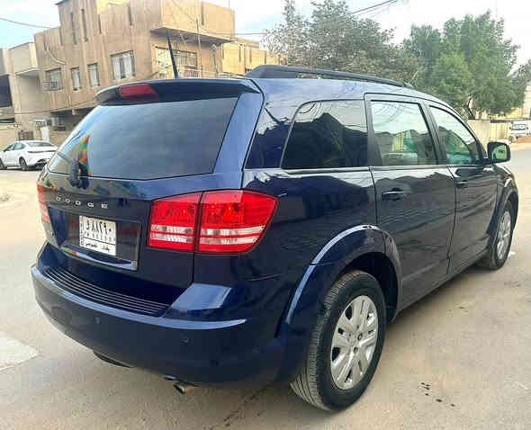 السلام عليكم سياره دوج جورني موديل 2020وارد امريكي حادث بنيد فقط صبغ بنيدوجاملغ مواصفات نص فول محرك كير صدر تبريد تخم تاير مكفولة رقم بغداد تحويل مباشر العنوان بغداد الامين شارع نواب  النتصال ***********
