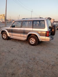 سياره باجيرو لبيع رقم بغداد لماني تحويل ثاني يوم سياره كل نقص ما بيه م...