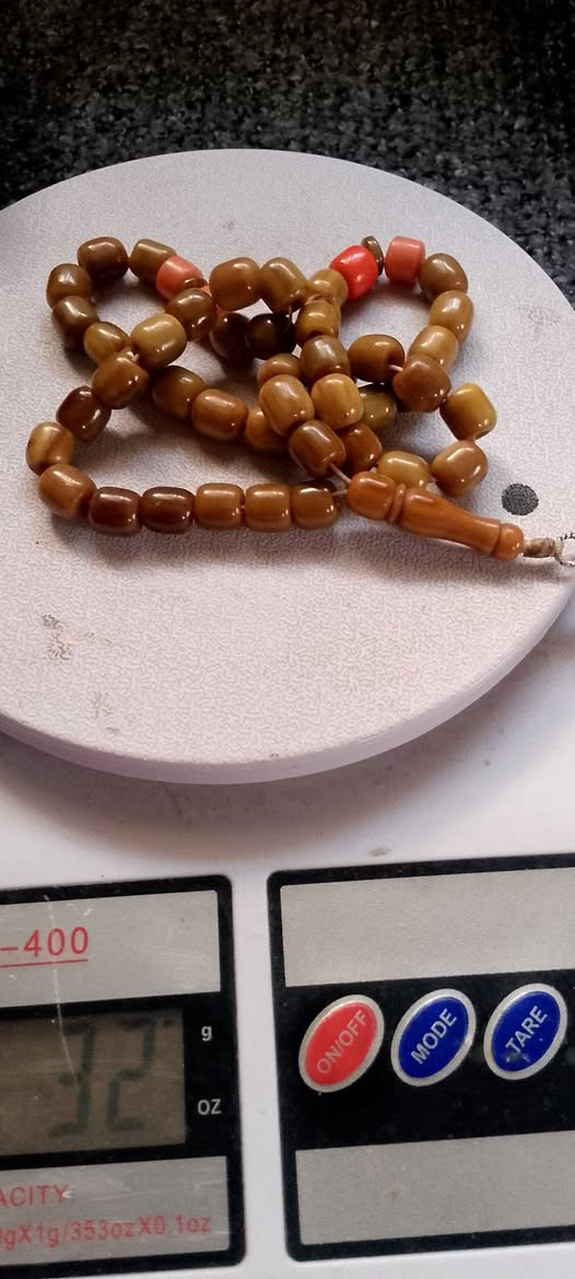 يسعد مساكم بكل خير 💜💜💜 
مسبحة الماني انتيك دبس وراشي قياس٩/١٠مل وزن٣١صافي محلاية بشرابة فضة حلبي 💜💜💜


**إذا كنت صاحب هذا الإعلان وتريد حذفه لأي سبب، رجاءا أرسل رسالة إلى الدعم الفني**