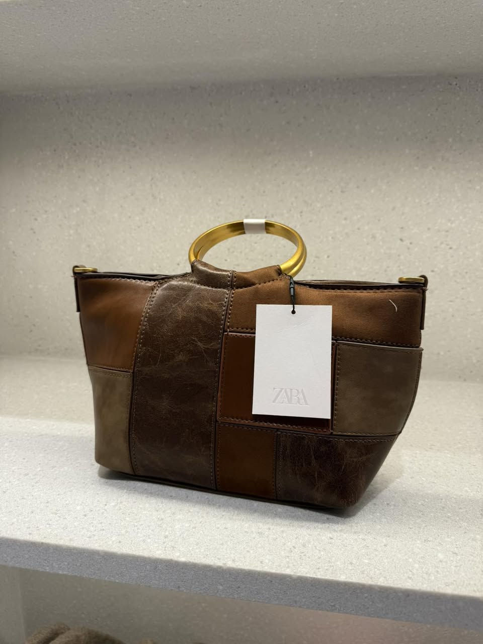 R new collection 😍🌸🌸


**إذا كنت صاحب هذا الإعلان وتريد حذفه لأي سبب، رجاءا أرسل رسالة إلى الدعم الفني**