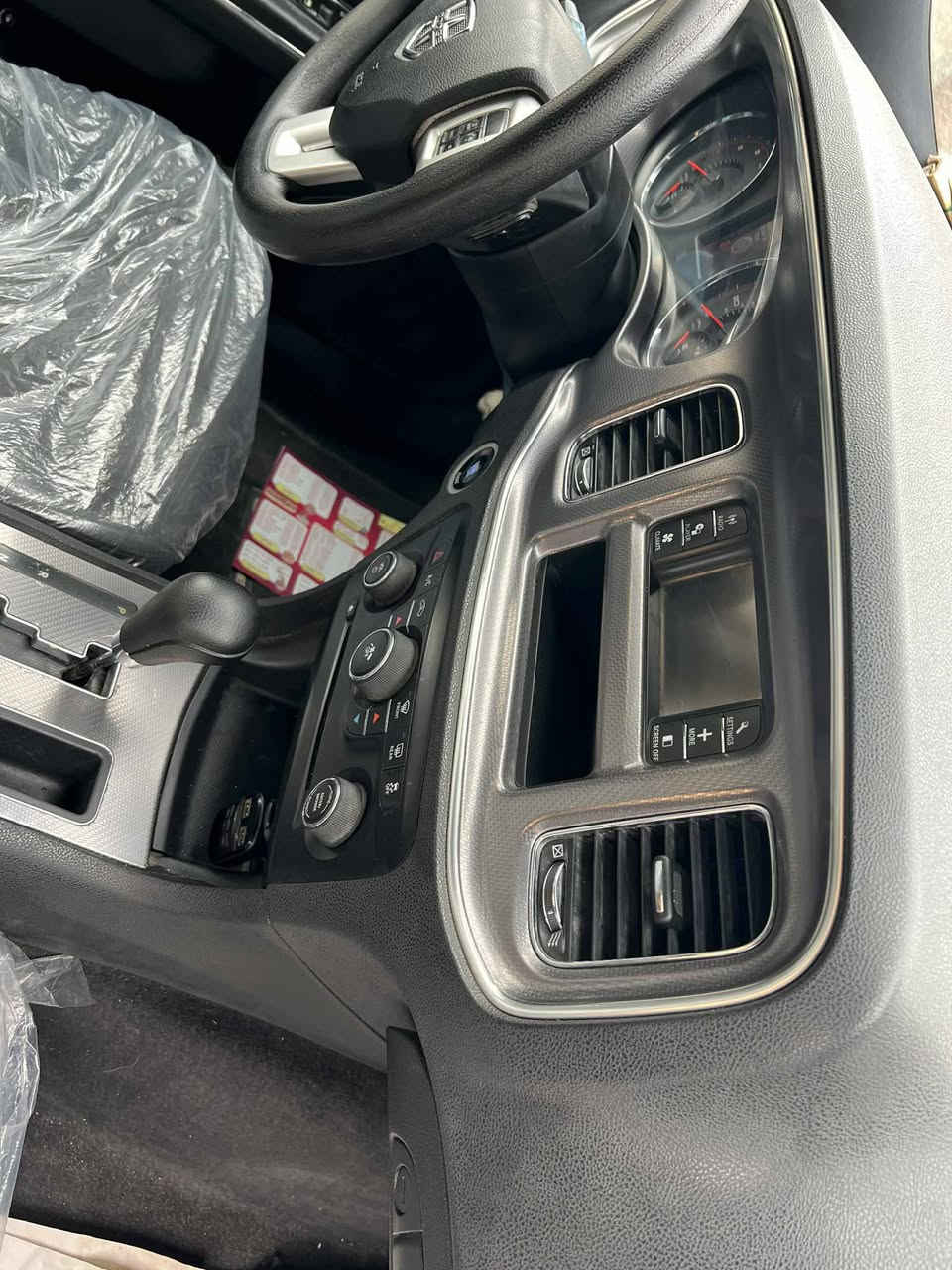 جارجر 2014 كصه قماره فقط لون فيلي صدفي تخبل متومه طبق الاصل سنويه وارقام شرط اصلي اصلي محرك 6 استندر سياره كارتون كارتون جاهزه كير مكينه حداده تبريد ثلج ع وضع الشريكه تخم تاير زنون ثلجيات  شرط تعمي العيون  والله السياره سيارتي الشخصيه وكلش محتز بيه وجاهزه سعره مناسب كلش 58 مكاني بصره بصره ***********
