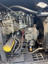 مولد داهيستو شغال يرادله تنضيف نوزلات 3سلندر تري فيز 15كيفي مكاني بغدا...