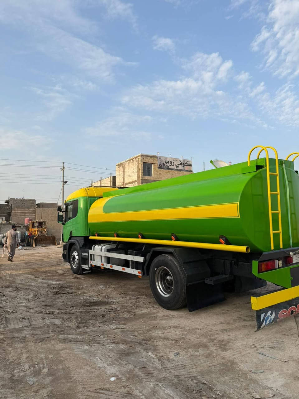 سلام عليكم سيارة سكانيه مديل 2003 سيارةجاهزةتانكي 16مكينه انجكتر كير تماتيك مكاني بصرة حيانيه سعر 250 رقم ***********
