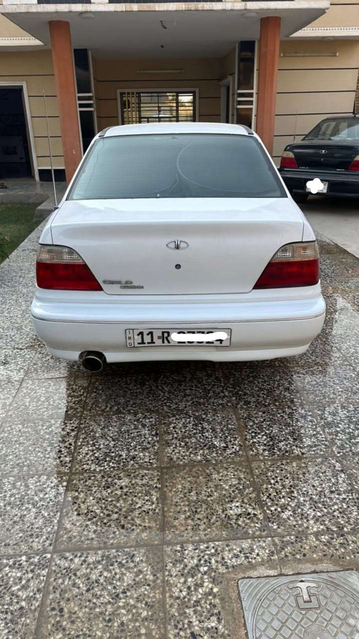 سلام عليكم للبيع دايو سلو موديل 95 رقم بغداد 
سياره سنويه ورقم وهزه جديده السياره بااسمي 
كير ومحرك وتبريد وكهربائيات كله شغاله كامله 
سويج شخطاطه وريمونت سنتر لوك والجنطه تفتح بالريموت ولايت زنون عالي وناصي جهازه من كل شي 
العنوان بغداد الشرطه الخامسه قرب البياع للاستفسار 
*********** 
اخوان الي يريد يخابرني ويدلل ماجاوب ماسنجر 
السعر 43 ورقه
