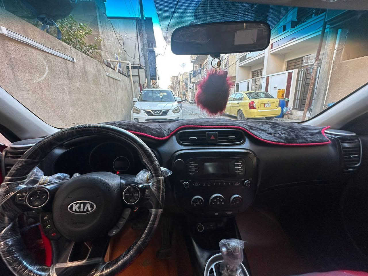 صول 2015 امريكي 
سيارة الون احمر 
بغداد تحويل ثاني يوم 
ويل جديد 
مابيها اي نواقص السياره 

السيارة فول مواصفات عدا الفتحه و البصمة 
مكينه GDI
السيارة كل نقص مابيها 
كير مكينه شواصي دواخل كلها كفاله 
السيارة بيها قطعه كلير للجمالية 
 السيارة للبيع او مراوس بسيارة رياضي 
رقمي الواتساب : *********** 🟩
رقمي الرصيد : 0774 985 2723 🟥 بغداد, العراق
